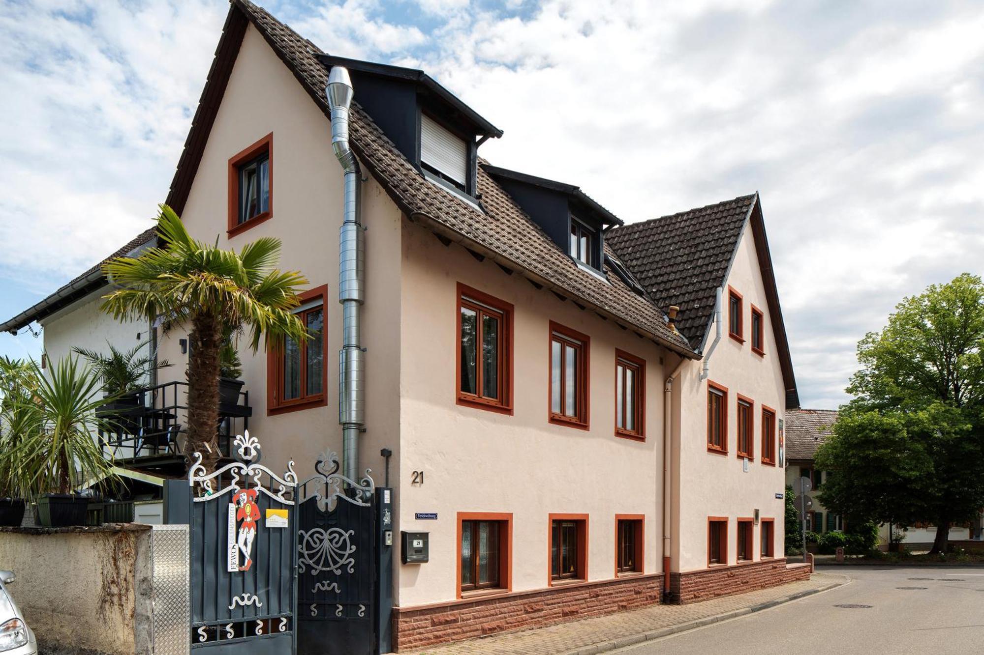 Ferienwohnungen Eulenspiegel Breisach Buitenkant foto